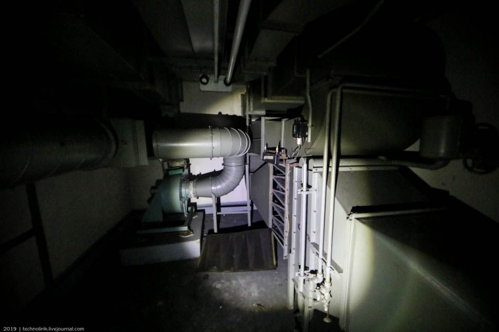 Ventilation and heating system in the basement. By Alex Technolirik – LiveJournal @technolirik