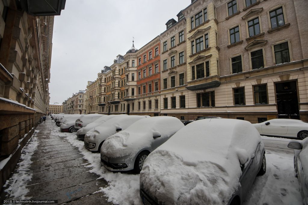 Заснеженный Лейпциг Германии, Лейпцига, Лейпциге, здание, города, район, монумента, трамвая, района, Лейпциг, котором, центре, Грюнау, крематория, этого, очень, можно, Солярисы, маршрут, после