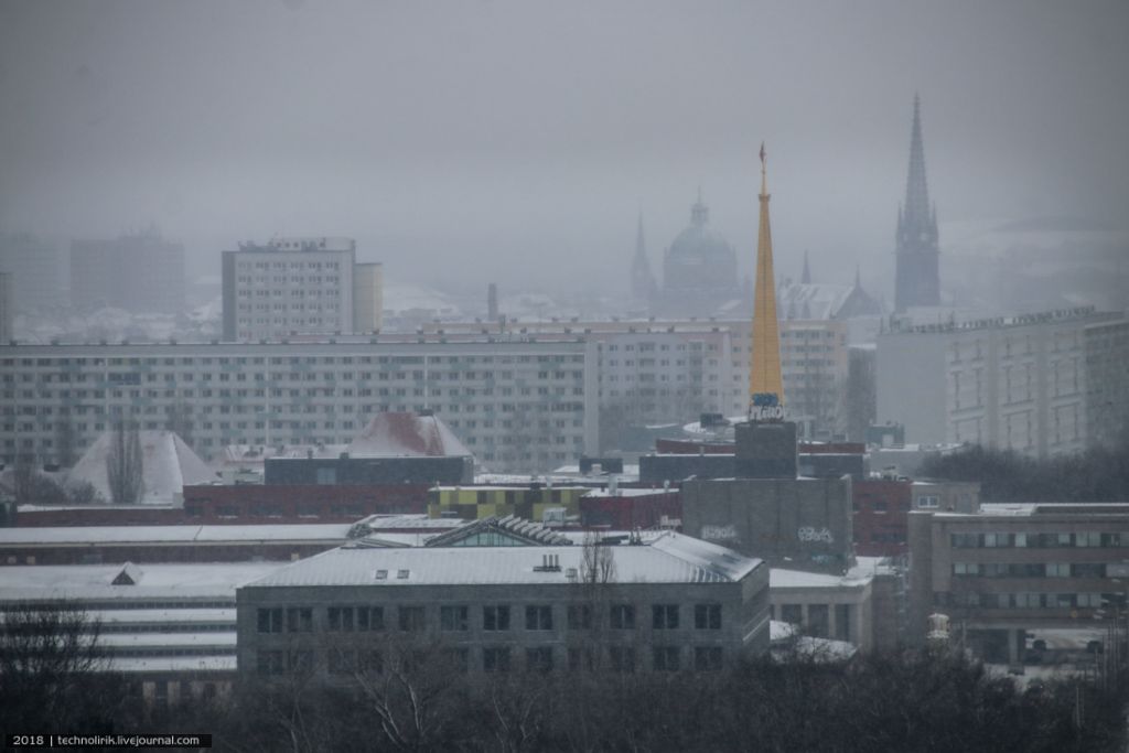 Заснеженный Лейпциг Германии, Лейпцига, Лейпциге, здание, города, район, монумента, трамвая, района, Лейпциг, котором, центре, Грюнау, крематория, этого, очень, можно, Солярисы, маршрут, после