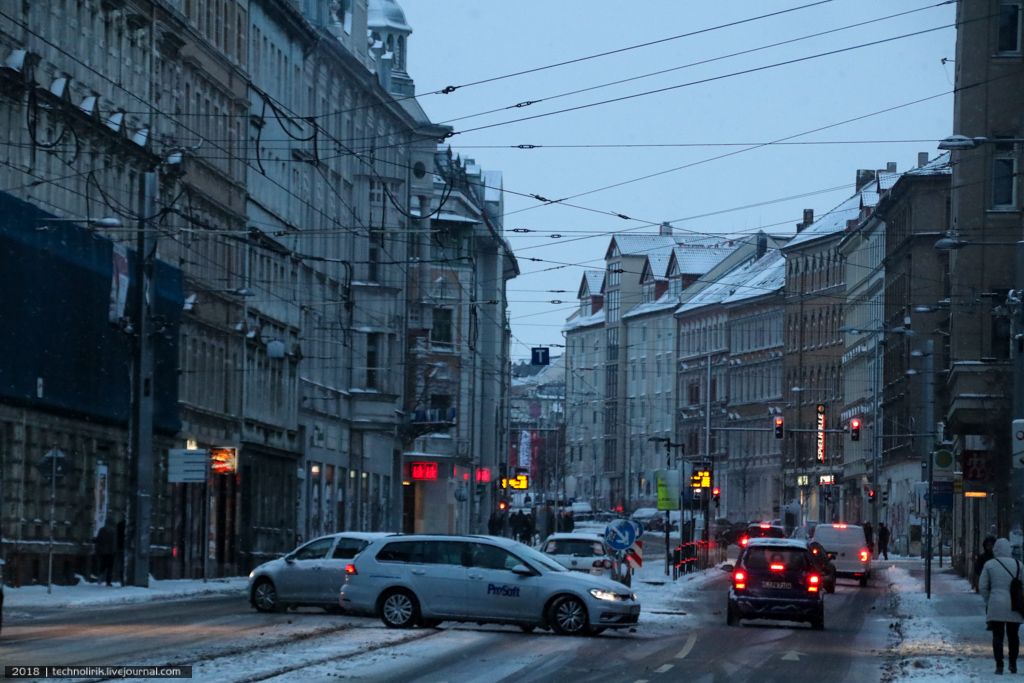 Заснеженный Лейпциг Германии, Лейпцига, Лейпциге, здание, города, район, монумента, трамвая, района, Лейпциг, котором, центре, Грюнау, крематория, этого, очень, можно, Солярисы, маршрут, после