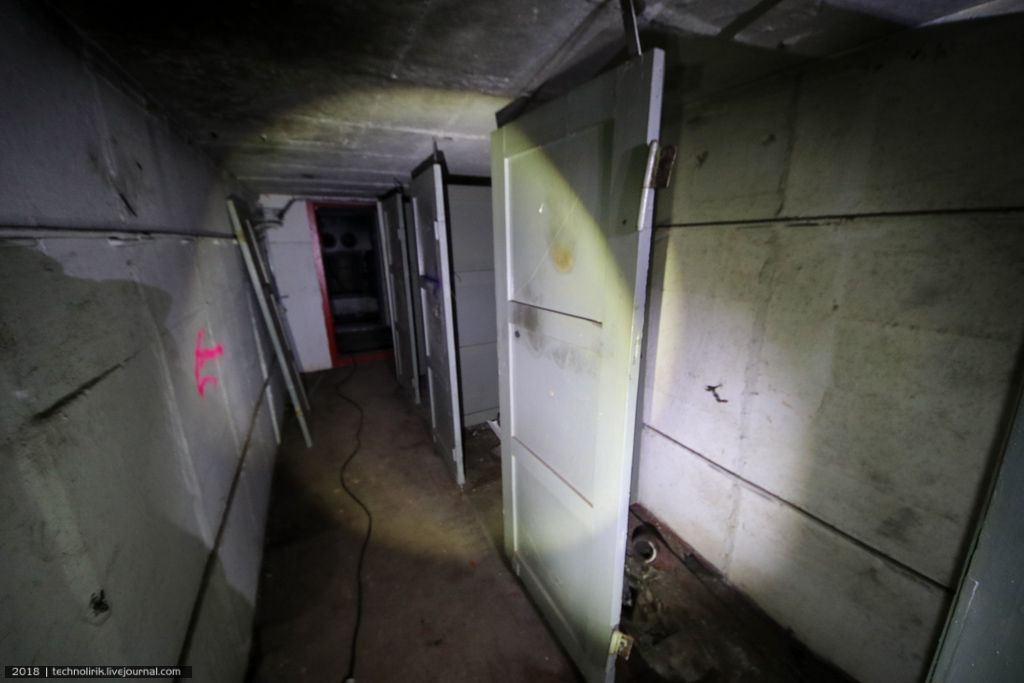 Подземные тайны восточной Германии. Часть 14: Бункер штази под Ростоком бункера, бункер, этого, штази, аварийного, выхода, также, оборудования, территории, внутри, объекта, шахты, проекта, которая, время, находится, котором, объект, территорию, бункеров