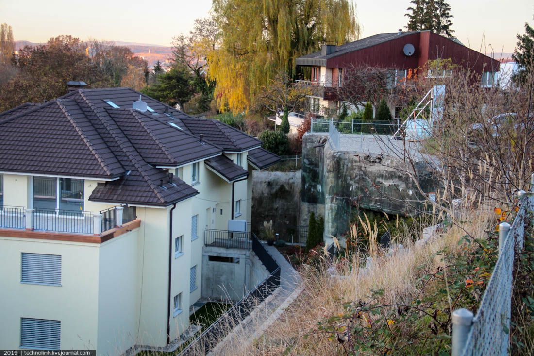 Festungsgürtel Kreuzlingen Festungsgürtel Kreuzlingen бункера, бункер, пояса, Кройцлингена, вокруг, можно, солдат, имеет, Швейцарии, укреплений, также, этого, бункеров, швейцарцы, линии, карте, противотанковые, время, заграждения, порядковый