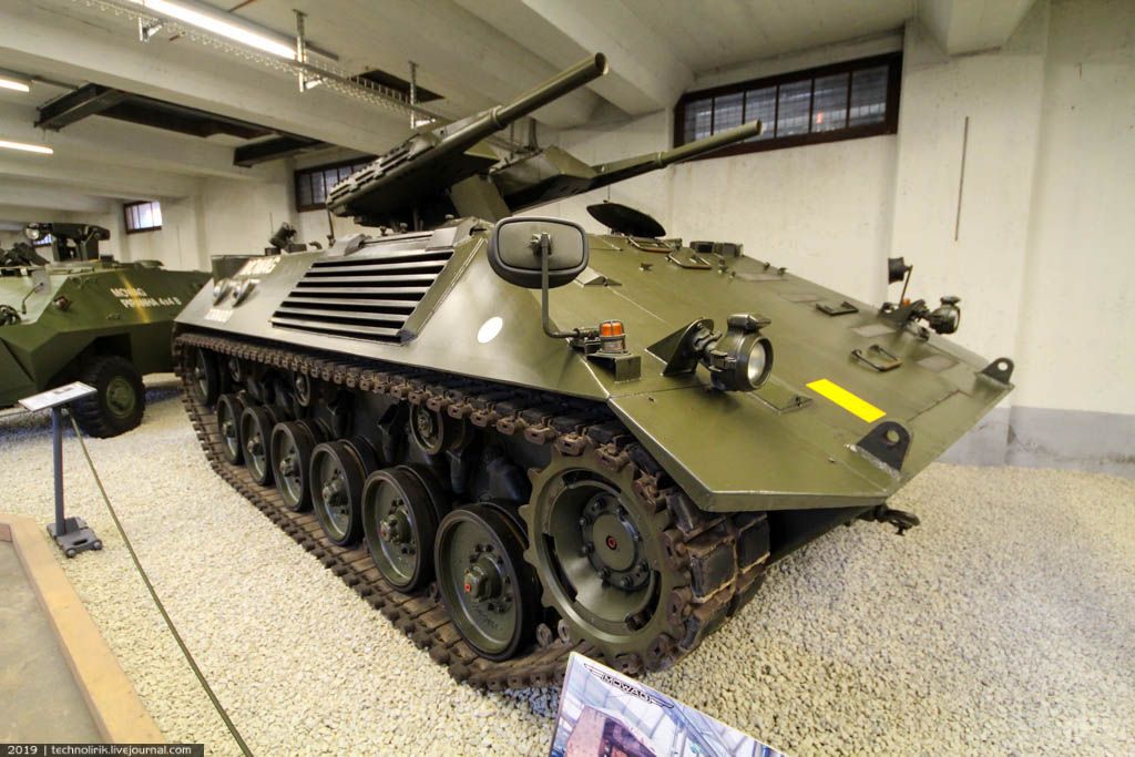 Швейцарский военный музей в Фулл-Ройентале. Часть 2 Швейцарский военный музей в Фулл-Ройентале. Часть 2 армии, швейцарской, модели, Mowag, которые, Швейцарии, очень, машины, машин, вооружении, Saurer, производства, машина, этого, грузовиков, музей, броневиков, броневик, фирмой, музее