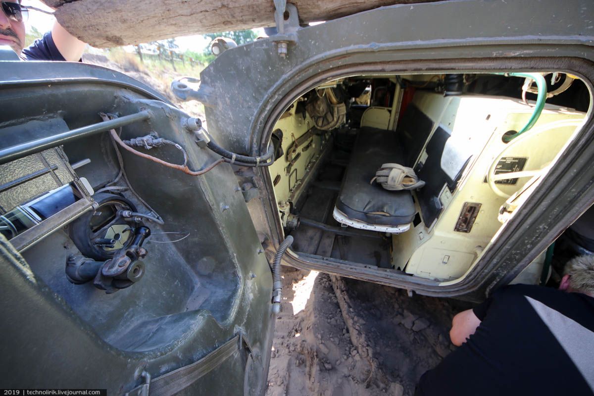 Покатушки на БМП-1 в Мальвинкеле Покатушки на БМП-1 в Мальвинкеле машины, можно, место, боевой, который, машина, техники, десантного, будет, очень, оружия, машине, которые, покатушки, также, трассе, командира, Восточной, внутри, рулем