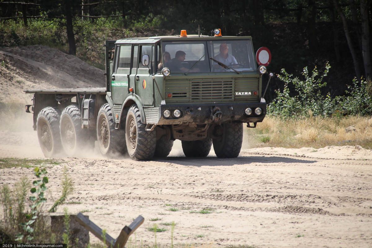Покатушки на БМП-1 в Мальвинкеле Покатушки на БМП-1 в Мальвинкеле машины, можно, место, боевой, который, машина, техники, десантного, будет, очень, оружия, машине, которые, покатушки, также, трассе, командира, Восточной, внутри, рулем