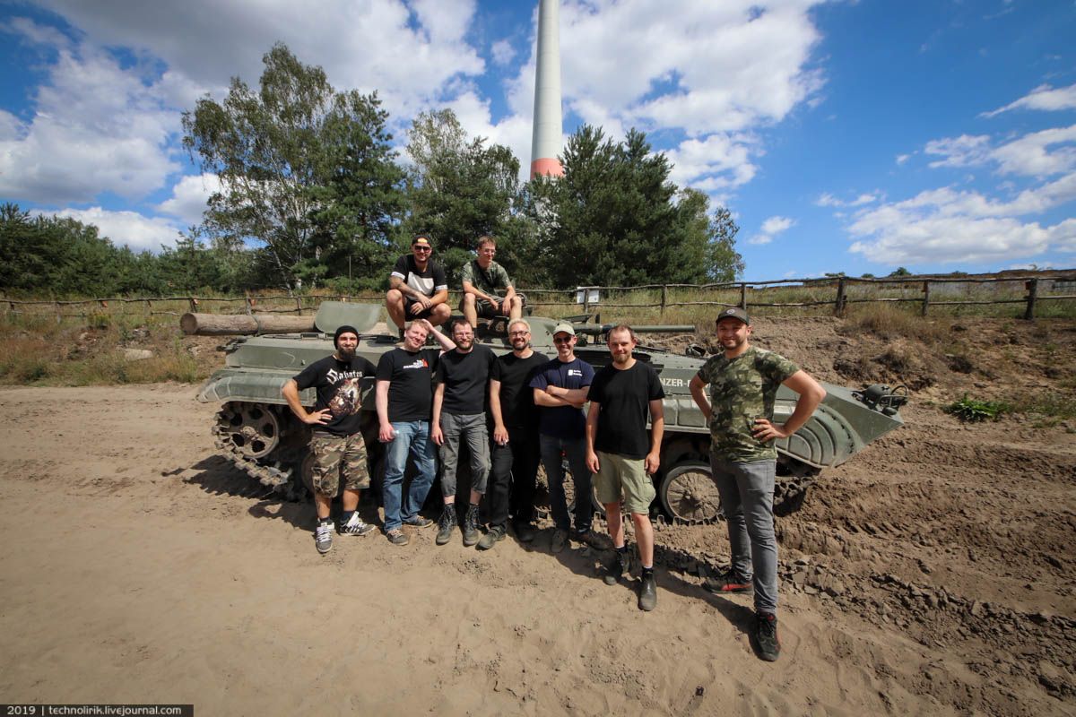 Покатушки на БМП-1 в Мальвинкеле Покатушки на БМП-1 в Мальвинкеле машины, можно, место, боевой, который, машина, техники, десантного, будет, очень, оружия, машине, которые, покатушки, также, трассе, командира, Восточной, внутри, рулем