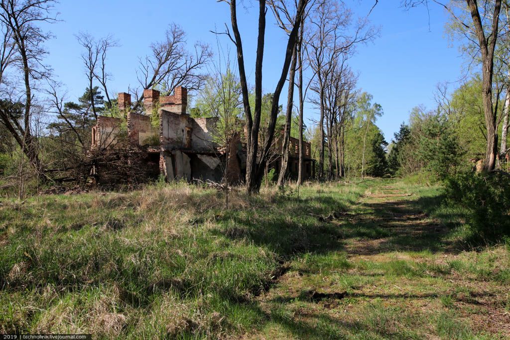 Бранд - немецкая Припять городок, которых, Бранд, домов, городка, Бранде, Бранда, который, внутри, которой, артефакты, казармы, руины, очень, города, парочка, улицы, здания, встречаются, рядом