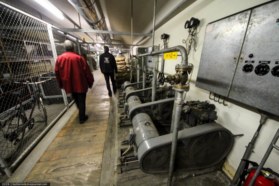 Festung Furggels - секретный город в скале Festung Furggels - секретный город в скале крепости, крепость, бункера, объекта, которой, бункер, можно, плато, объект, Швейцарии, очень, резервуаров, крепостей, которых, человек, метров, одной, который, снимке, орудия