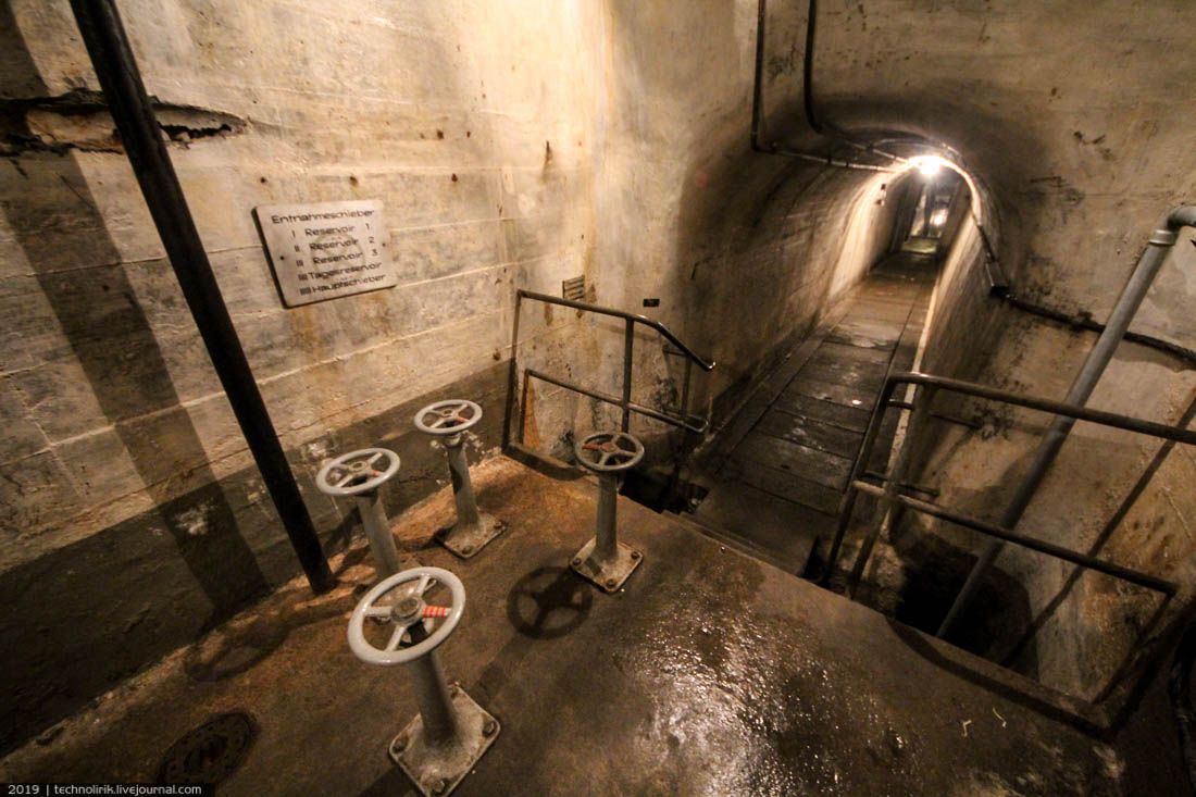 Festung Furggels - секретный город в скале Festung Furggels - секретный город в скале крепости, крепость, бункера, объекта, которой, бункер, можно, плато, объект, Швейцарии, очень, резервуаров, крепостей, которых, человек, метров, одной, который, снимке, орудия