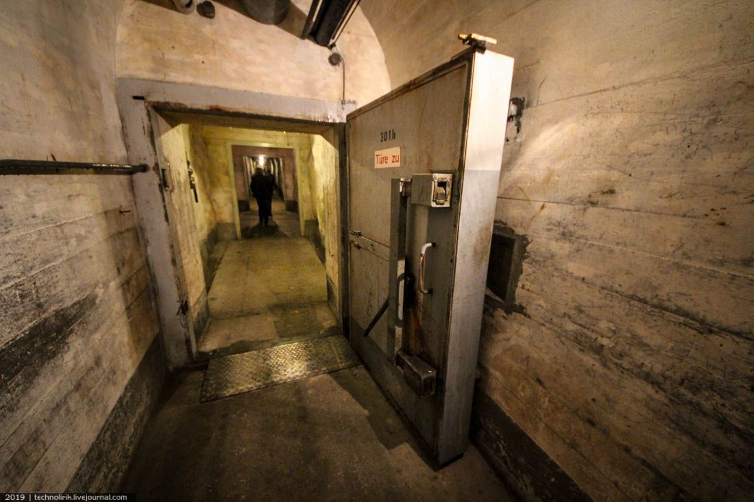 Festung Furggels - секретный город в скале (продолжение) Festung Furggels - секретный город в скале (продолжение) крепости, 150мм, орудий, стрельбы, которых, человек, орудия, управления, снарядов, пушки, объекта, пушек, арсенала, стене, комнаты, огнем, между, собой, 105мм, также