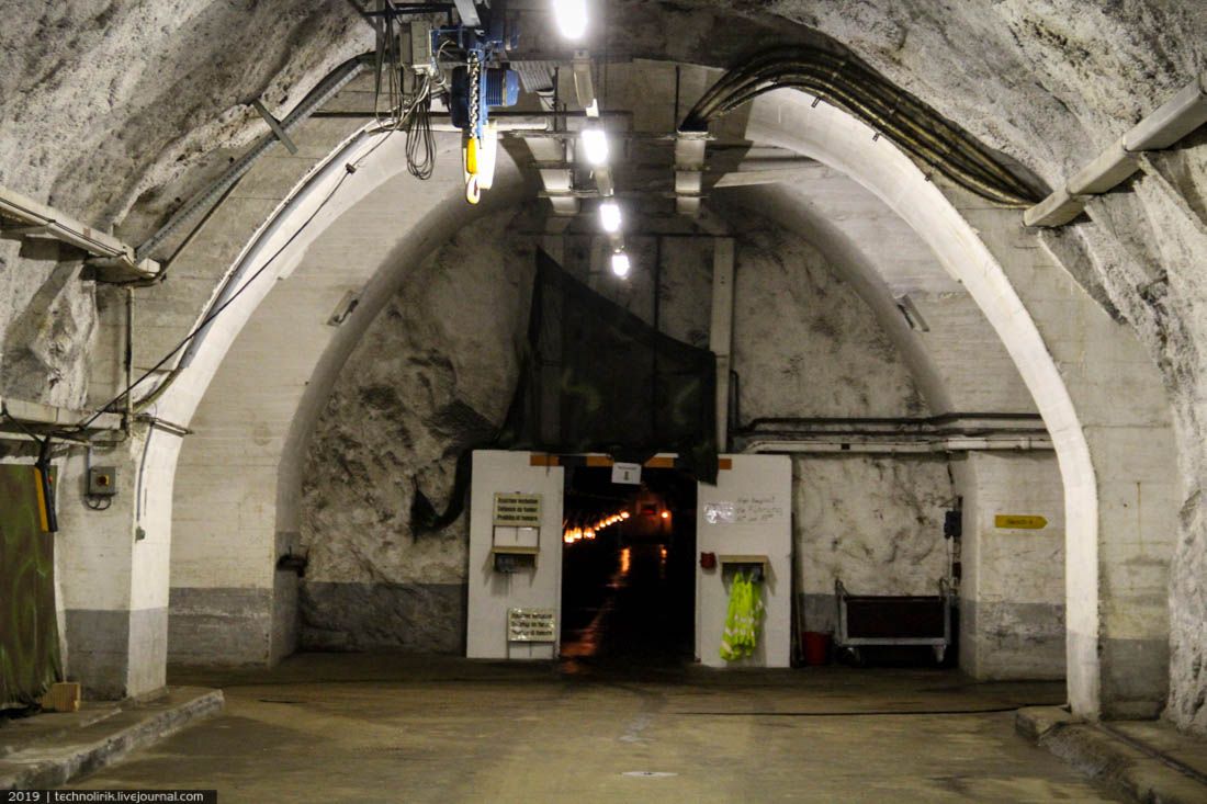 Festung Furggels - секретный город в скале Festung Furggels - секретный город в скале крепости, крепость, бункера, объекта, которой, бункер, можно, плато, объект, Швейцарии, очень, резервуаров, крепостей, которых, человек, метров, одной, который, снимке, орудия