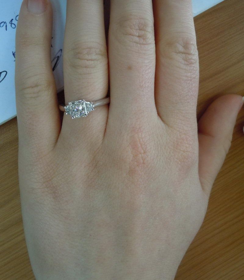 three stone diamond ring