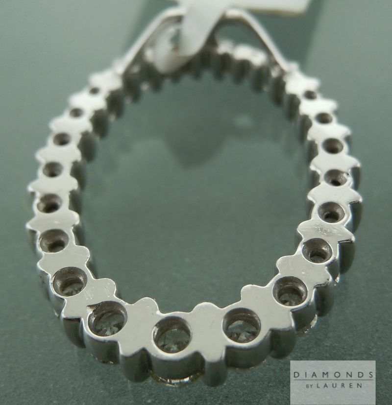 colorless diamond pendant