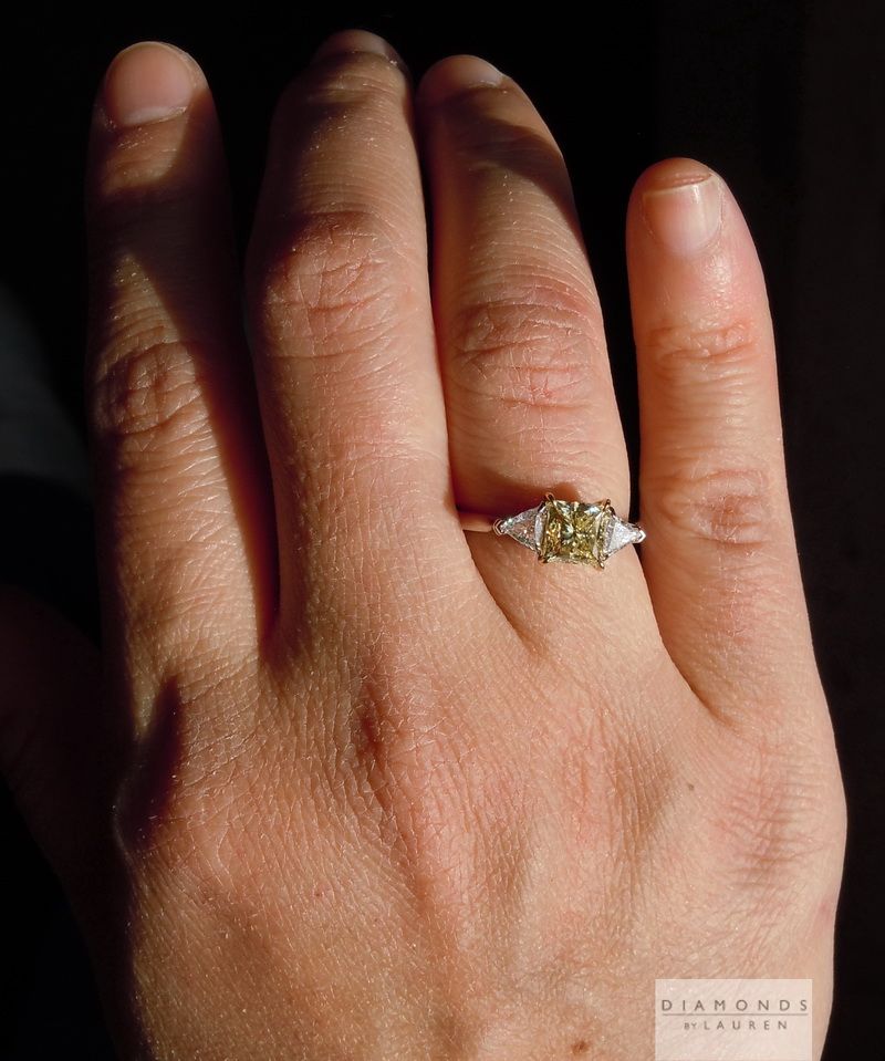 three stone diamond ring
