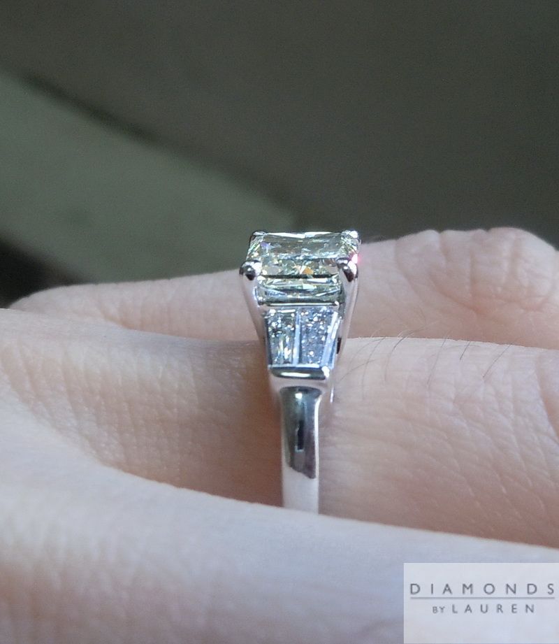 three stone diamond ring