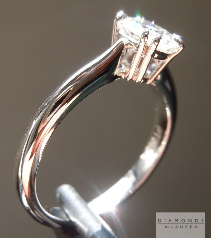colorless diamond ring