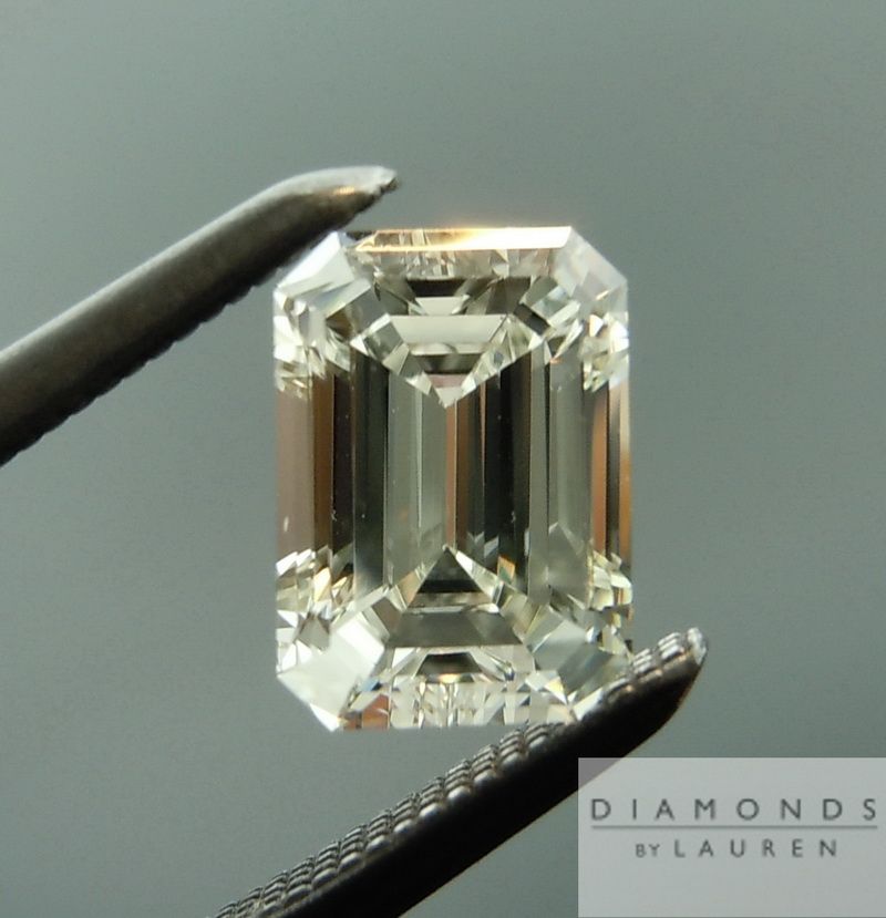 colorless diamond