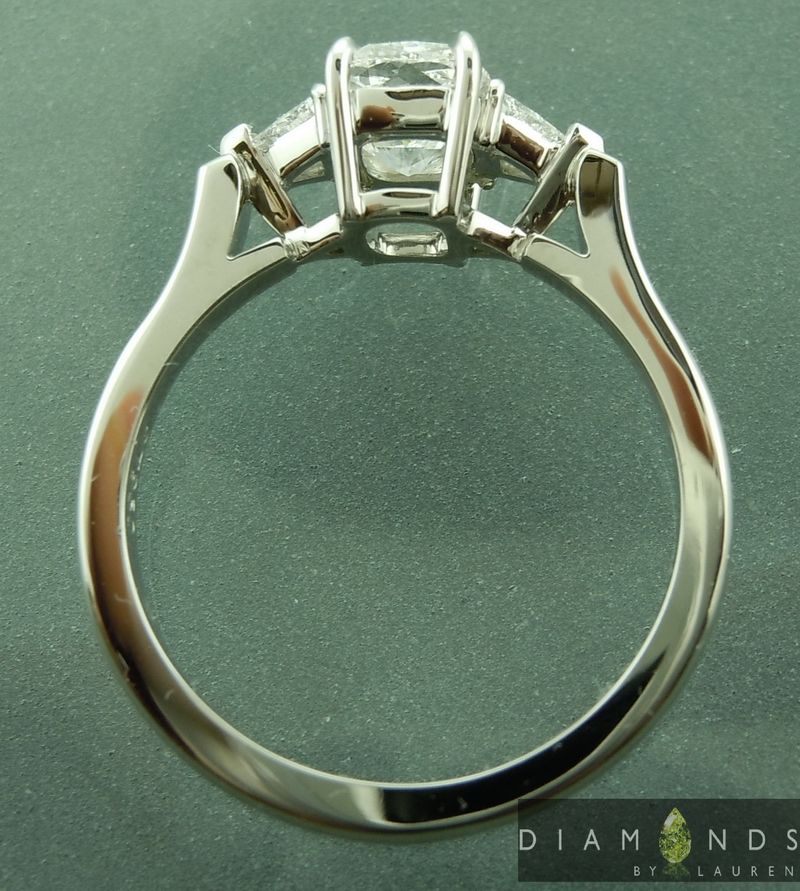 colorless diamond ring