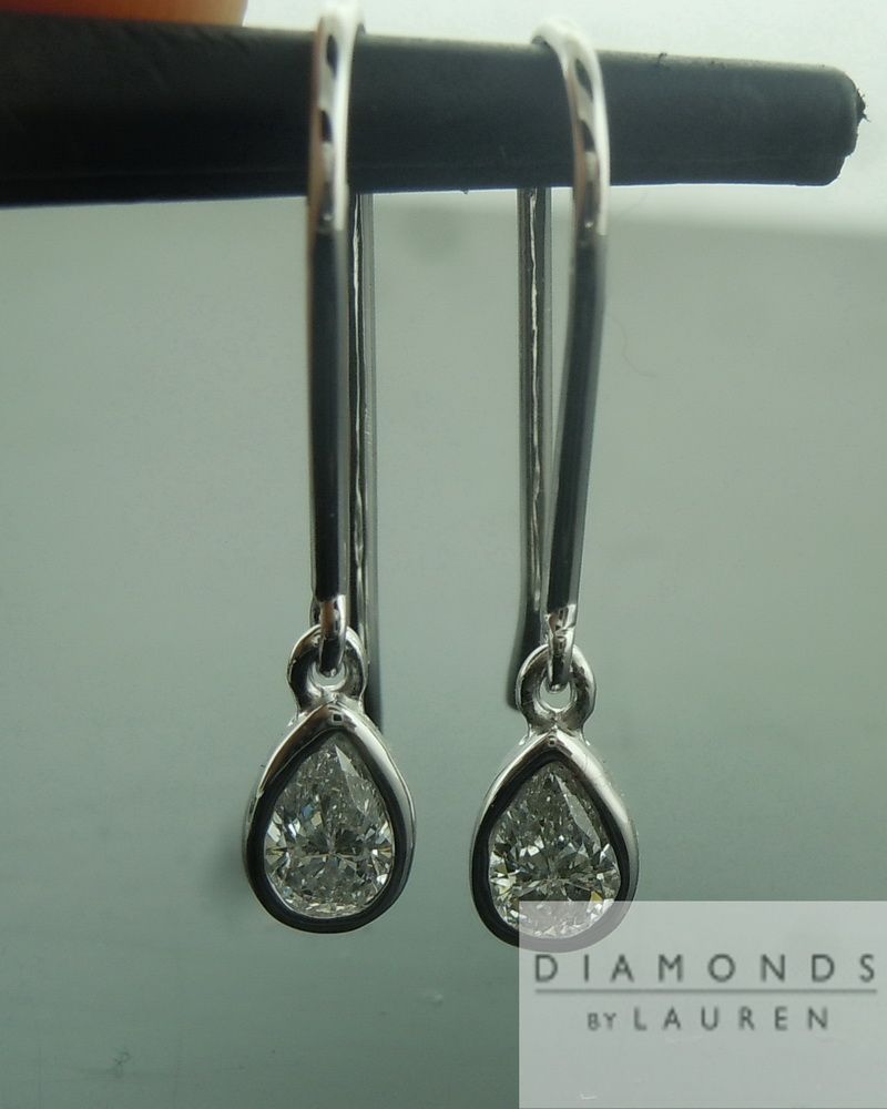 colorless diamond earrings